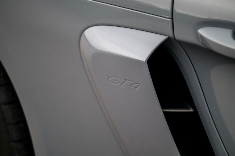 Porsche 718 Cayman 4.0 GT4 Coupe PDK