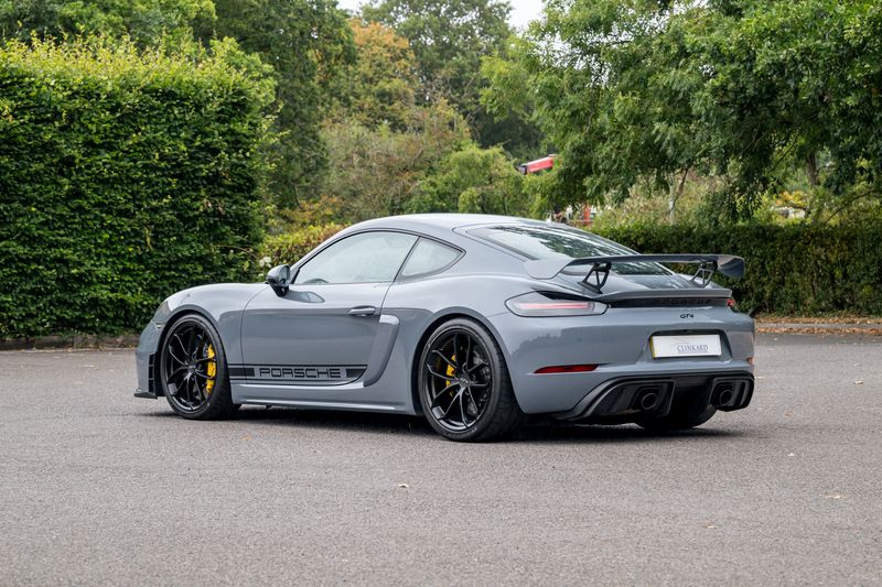 Porsche 718 Cayman 4.0 GT4 Coupe PDK