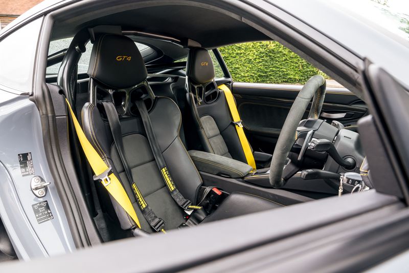 Porsche 718 Cayman 4.0 GT4 Coupe PDK