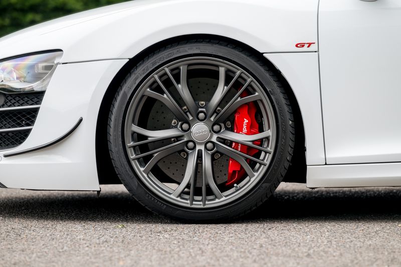 Audi R8 5.2 FSI V10 GT Coupe R Tronic Quattro