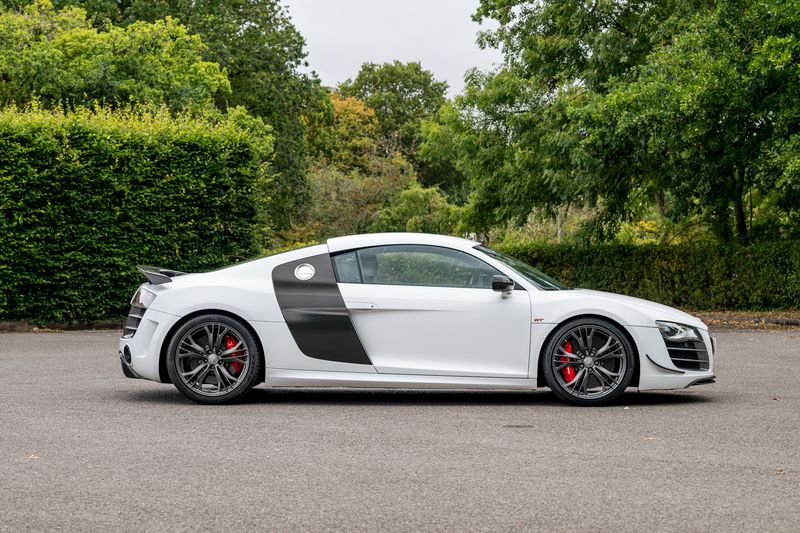 Audi R8 5.2 FSI V10 GT Coupe R Tronic Quattro