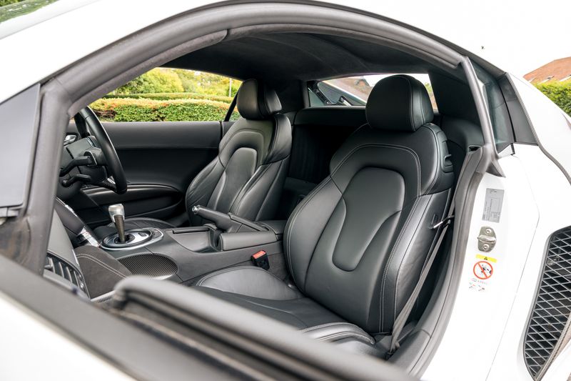 Audi R8 5.2 FSI V10 GT Coupe R Tronic Quattro