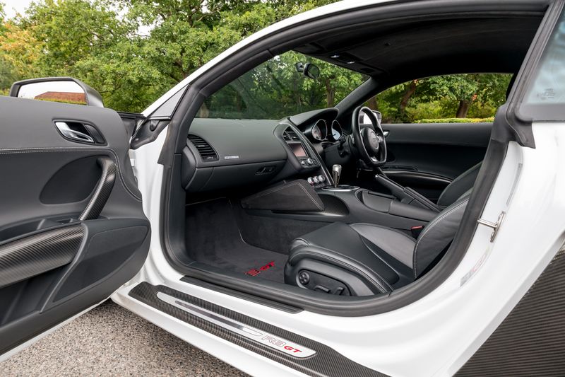 Audi R8 5.2 FSI V10 GT Coupe R Tronic Quattro