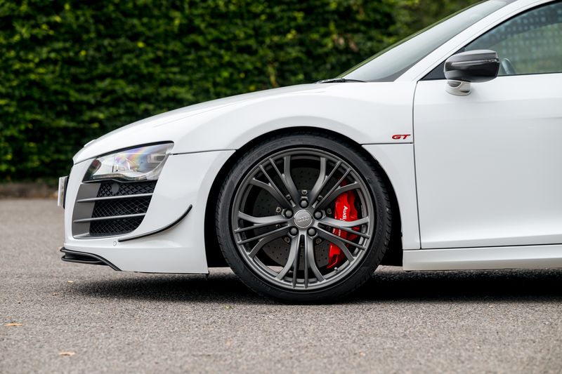 Audi R8 5.2 FSI V10 GT Coupe R Tronic Quattro