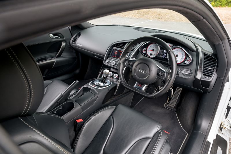 Audi R8 5.2 FSI V10 GT Coupe R Tronic Quattro