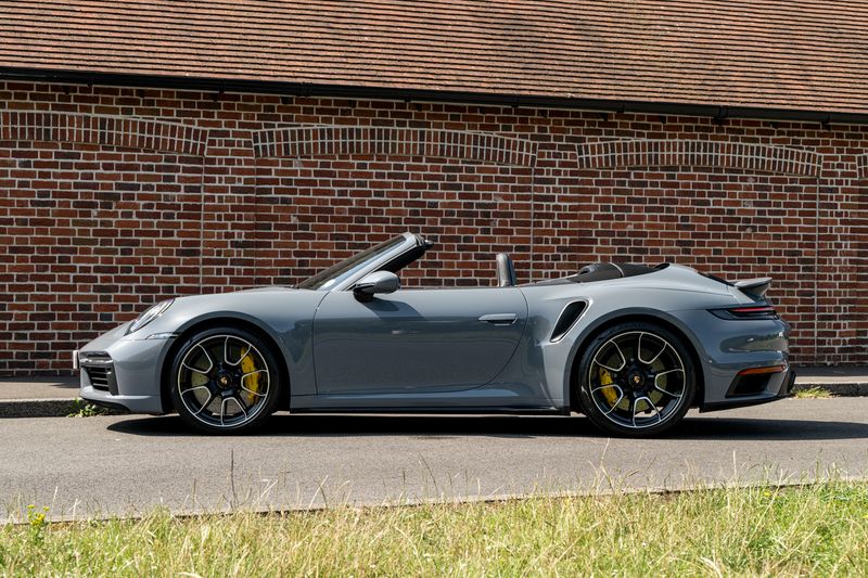 Porsche 911 (992) Turbo S Cabriolet