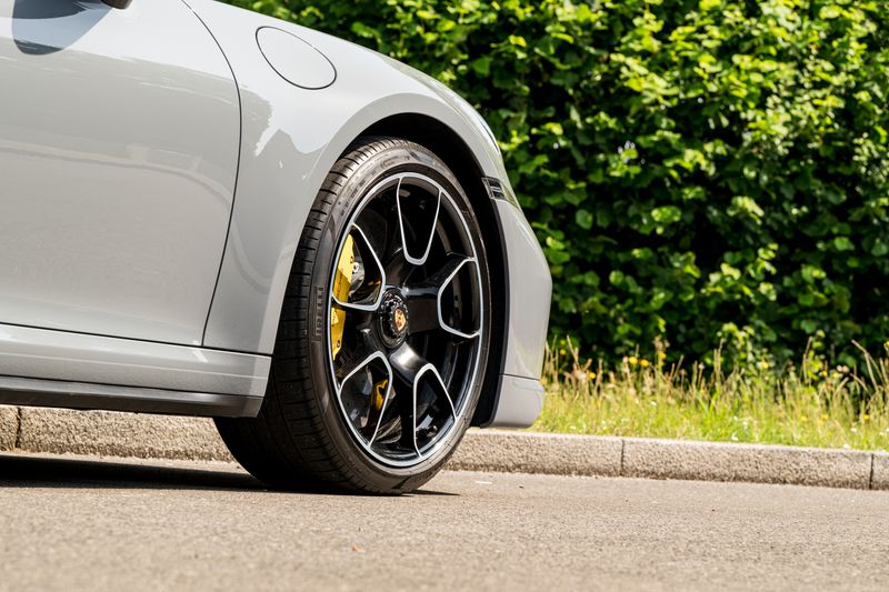 Porsche 911 (992) Turbo S Cabriolet