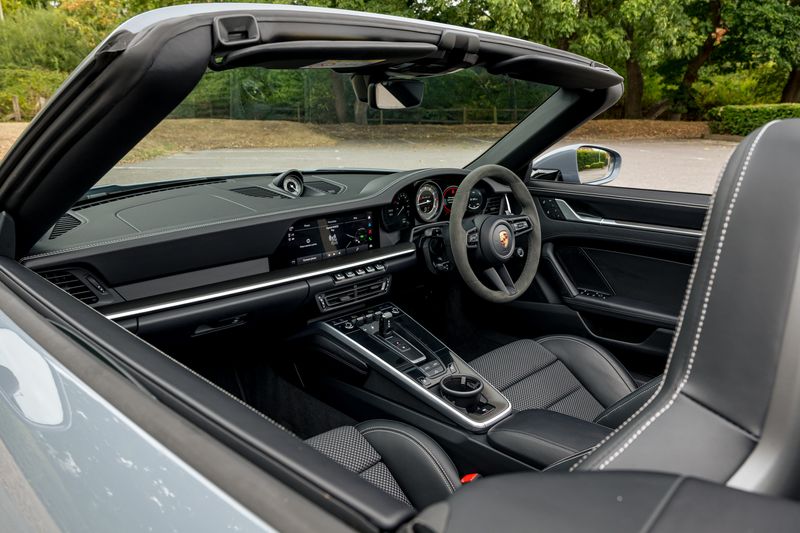 Porsche 911 (992) Turbo S Cabriolet