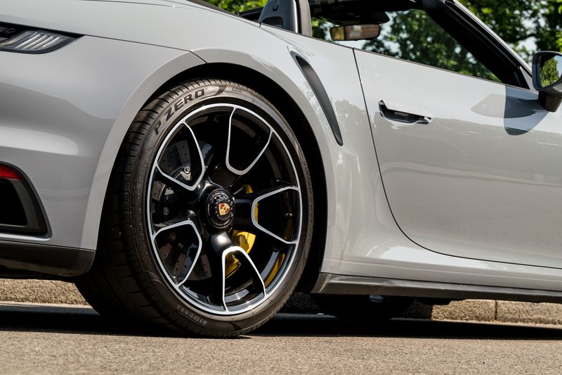 Porsche 911 (992) Turbo S Cabriolet