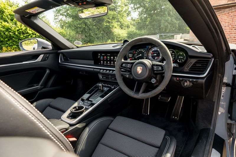 Porsche 911 (992) Turbo S Cabriolet