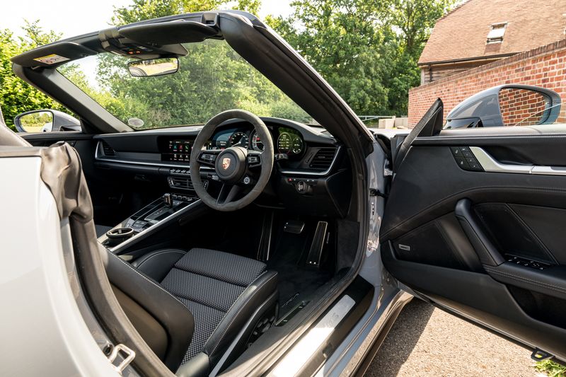 Porsche 911 (992) Turbo S Cabriolet