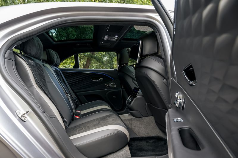 Bentley Flying Spur 6.0 W12 Speed