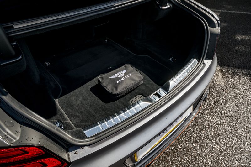 Bentley Flying Spur 6.0 W12 Speed