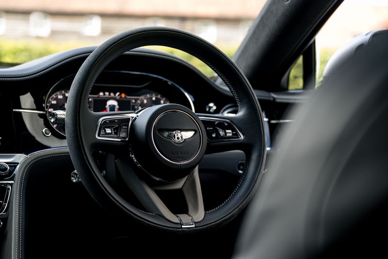 Bentley Flying Spur 6.0 W12 Speed