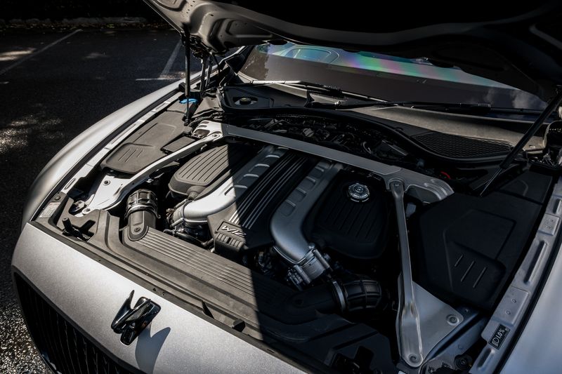 Bentley Flying Spur 6.0 W12 Speed