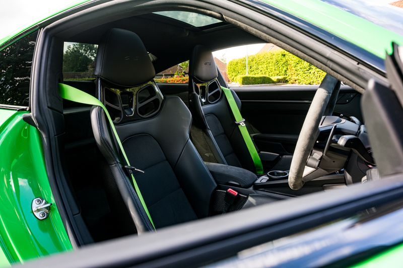 Porsche 911 (992) Carrera GTS Coupe PDK