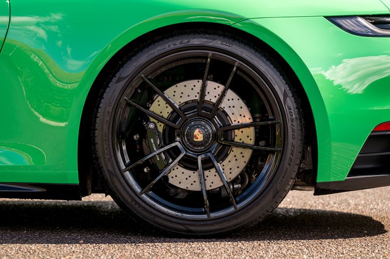 Porsche 911 (992) Carrera GTS Coupe PDK