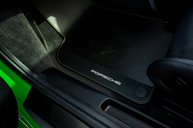 Porsche 911 (992) Carrera GTS Coupe PDK