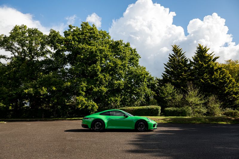 Porsche 911 (992) Carrera GTS Coupe PDK
