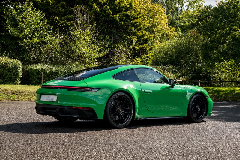 Porsche 911 (992) Carrera GTS Coupe PDK