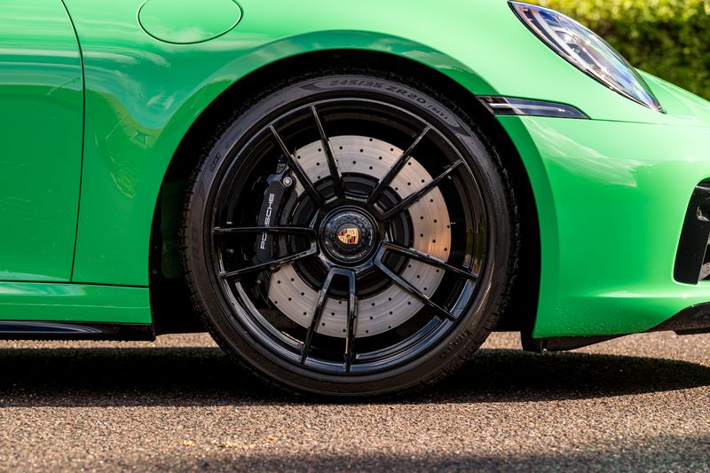 Porsche 911 (992) Carrera GTS Coupe PDK