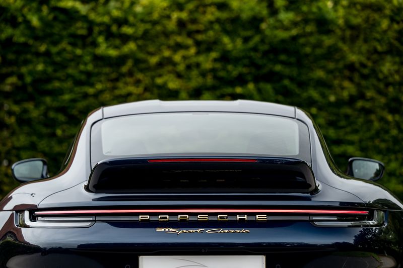 Porsche 911 (992) Sport Classic Coupe (Manual)
