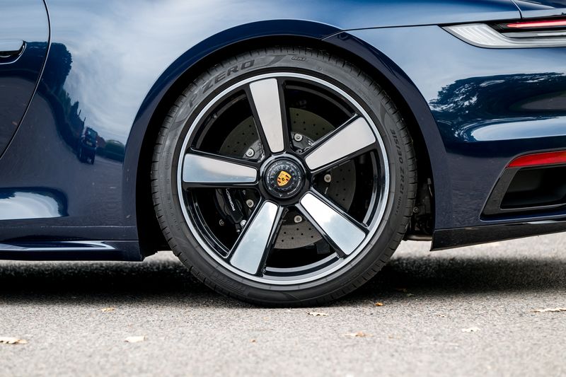 Porsche 911 (992) Sport Classic Coupe (Manual)