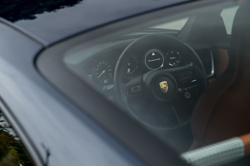 Porsche 911 (992) Sport Classic Coupe (Manual)