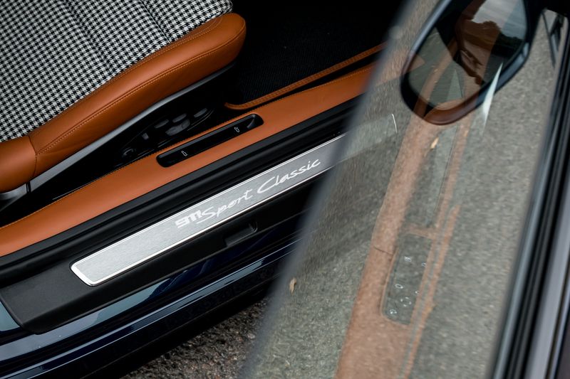 Porsche 911 (992) Sport Classic Coupe (Manual)