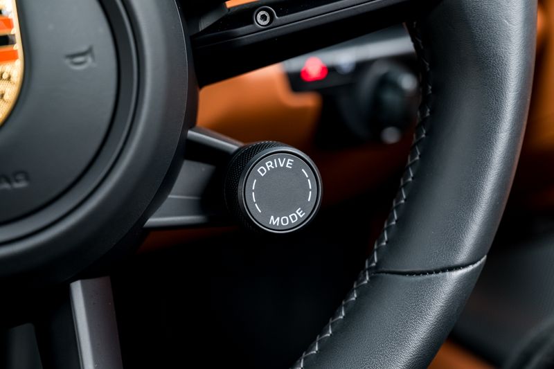 Porsche 911 (992) Sport Classic Coupe (Manual)