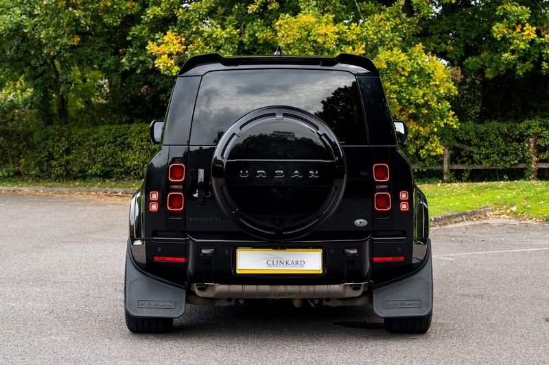 Land Rover Defender 110 P400e 15.4kwh X-Dynamic SE URBAN