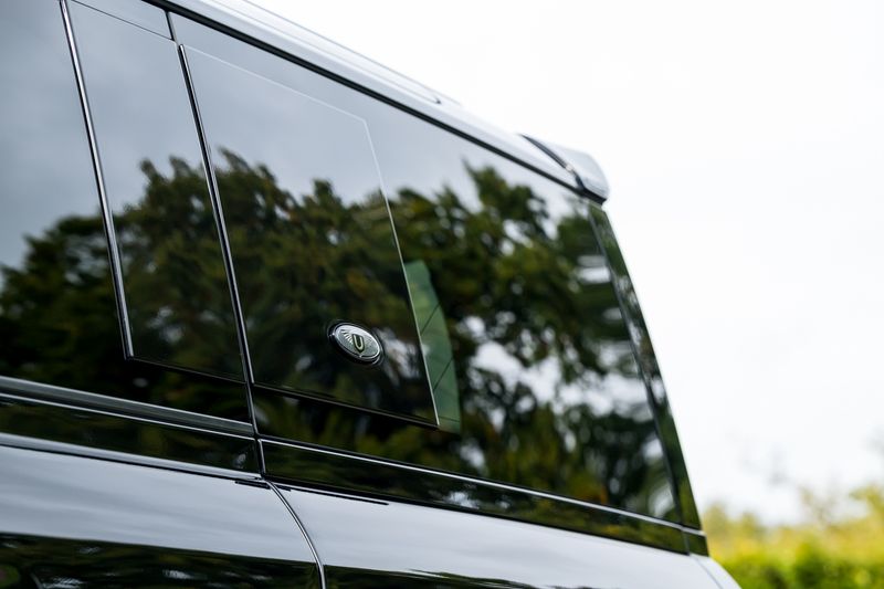 Land Rover Defender 110 P400e 15.4kwh X-Dynamic SE URBAN