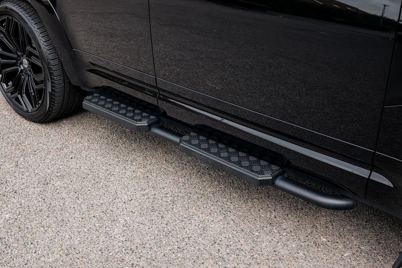 Land Rover Defender 110 P400e 15.4kwh X-Dynamic SE URBAN