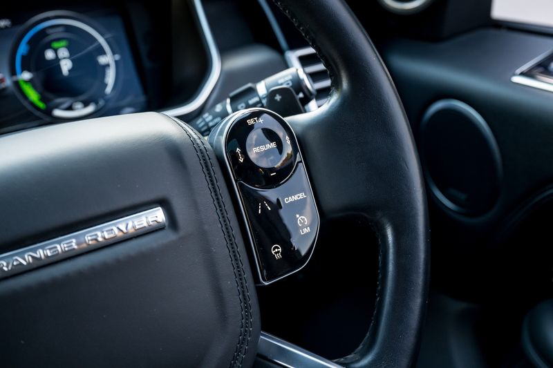 Land Rover Range Rover P400e Westminster