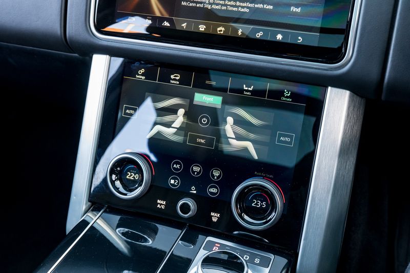 Land Rover Range Rover P400e Westminster