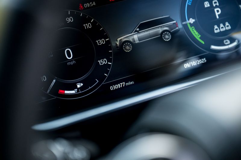 Land Rover Range Rover P400e Westminster