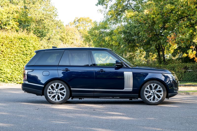 Land Rover Range Rover P400e Westminster