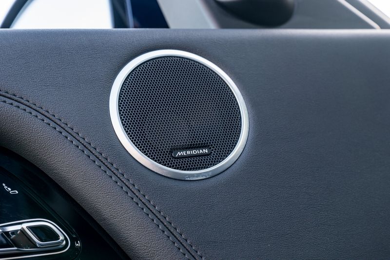 Land Rover Range Rover P400e Westminster