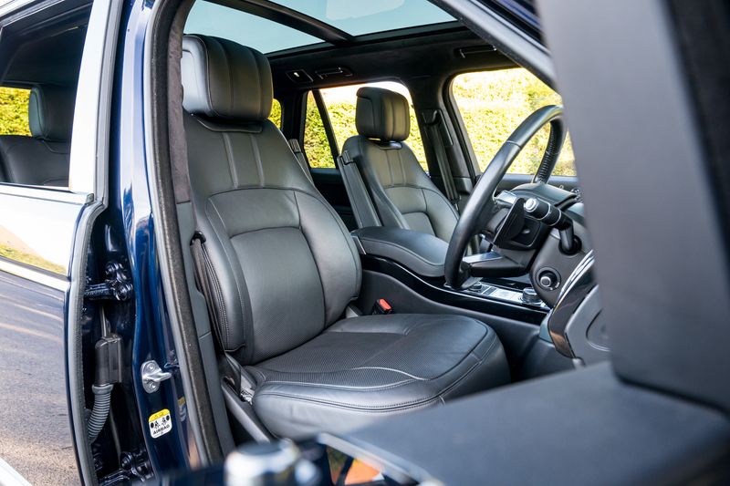 Land Rover Range Rover P400e Westminster