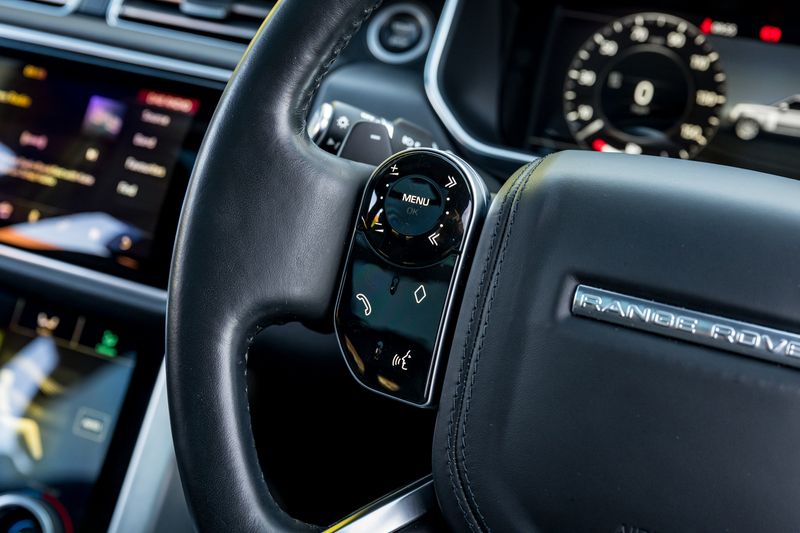 Land Rover Range Rover P400e Westminster