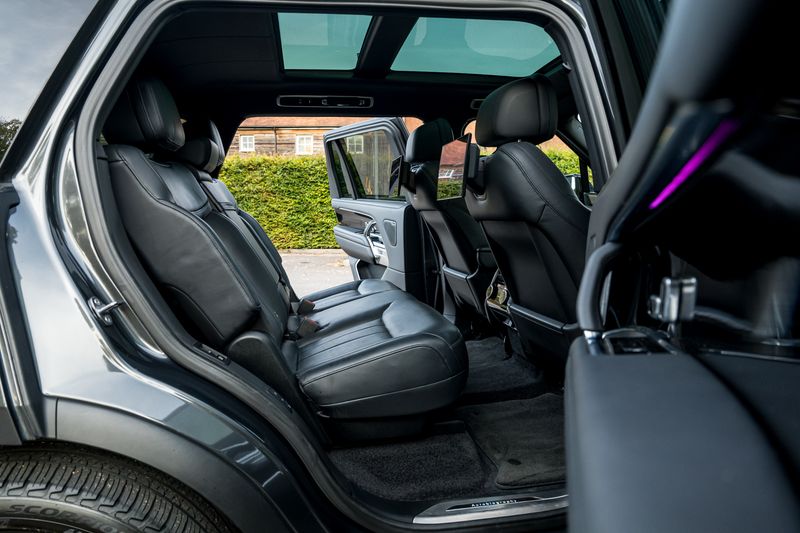 Range Rover P530 Autobiography  LWB 7 Seat