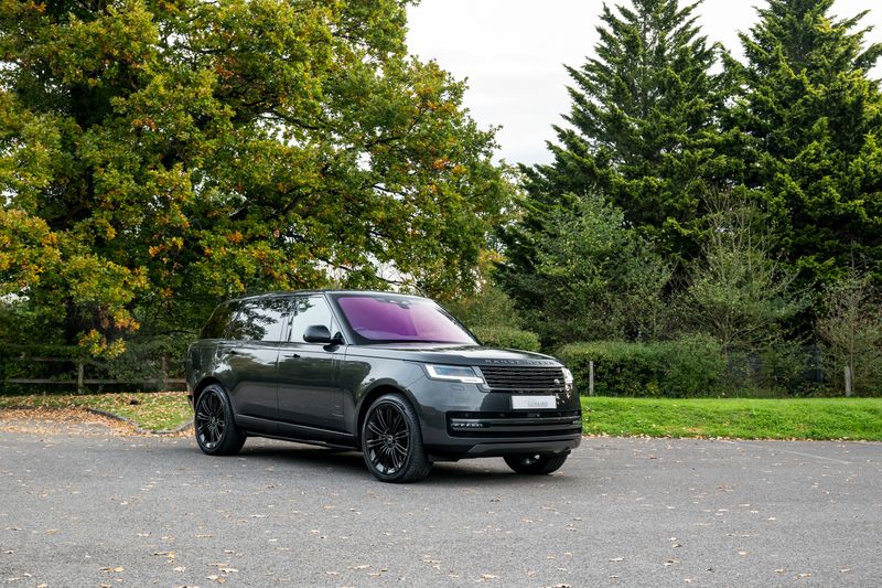 Range Rover P530 Autobiography  LWB 7 Seat