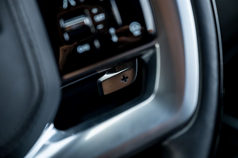 Range Rover P530 Autobiography  LWB 7 Seat