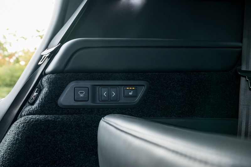 Range Rover P530 Autobiography  LWB 7 Seat