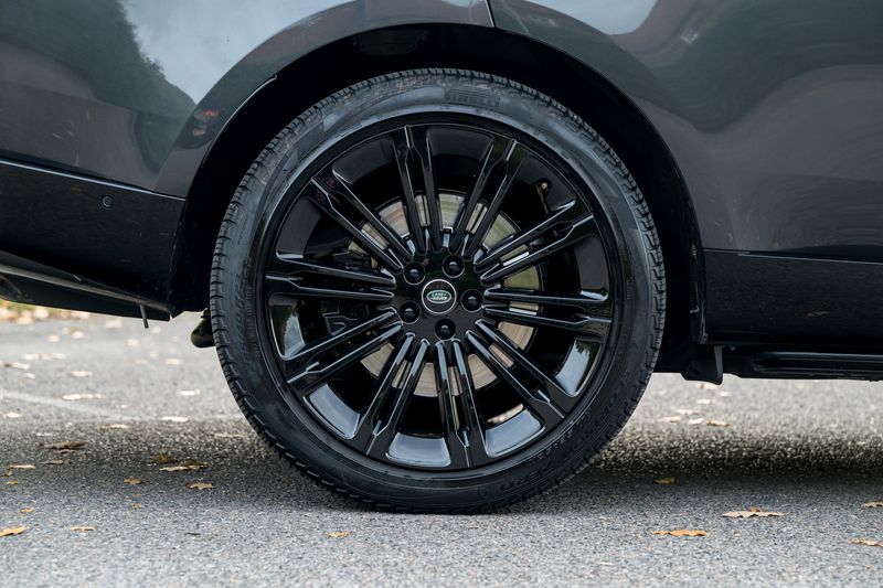 Range Rover P530 Autobiography  LWB 7 Seat