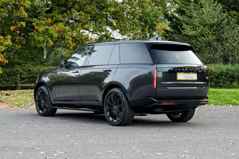 Range Rover P530 Autobiography  LWB 7 Seat