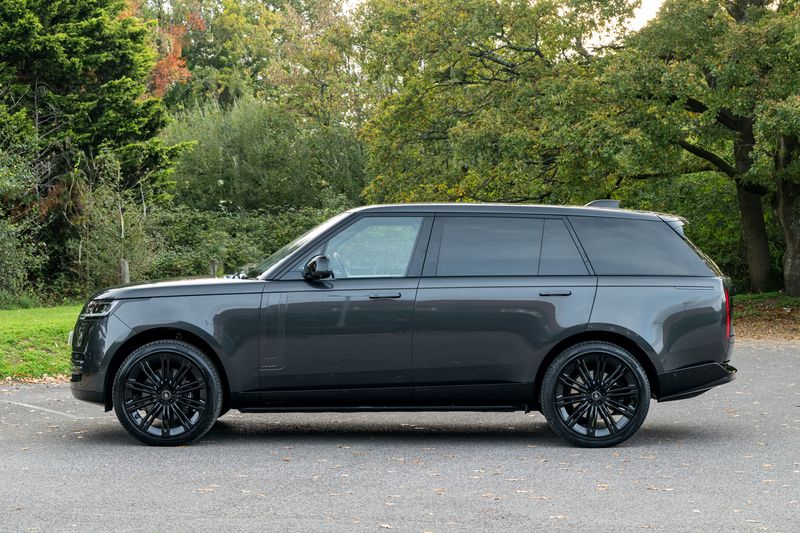 Range Rover P530 Autobiography  LWB 7 Seat