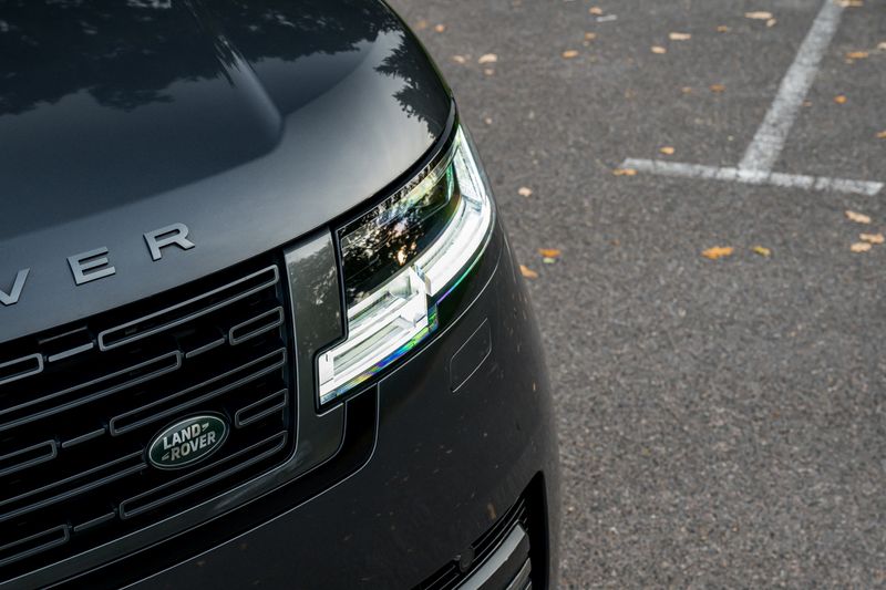 Range Rover P530 Autobiography  LWB 7 Seat