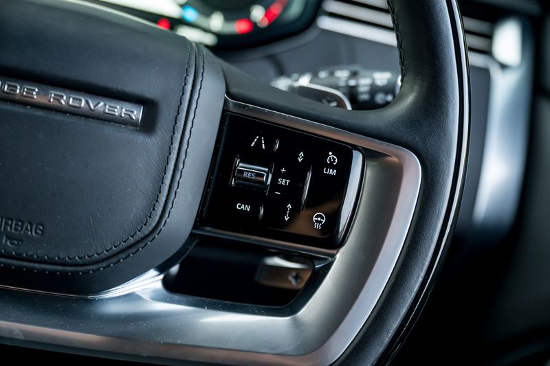 Range Rover P530 Autobiography  LWB 7 Seat