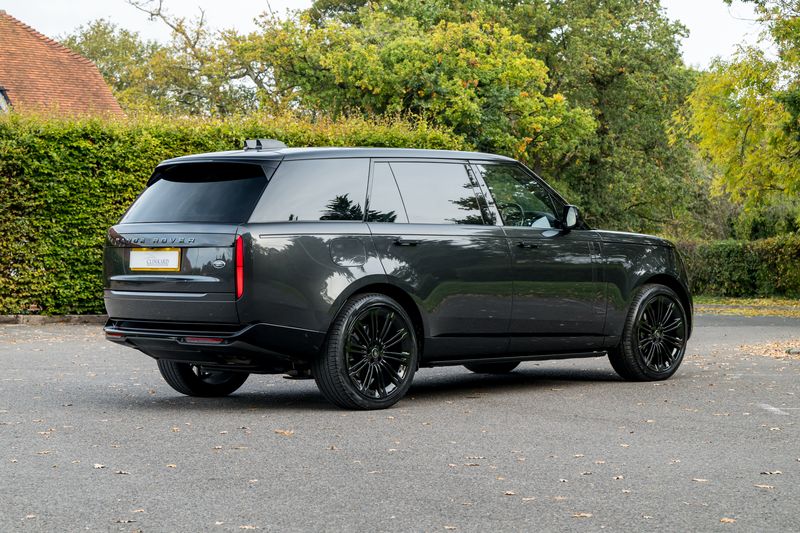 Range Rover P530 Autobiography  LWB 7 Seat